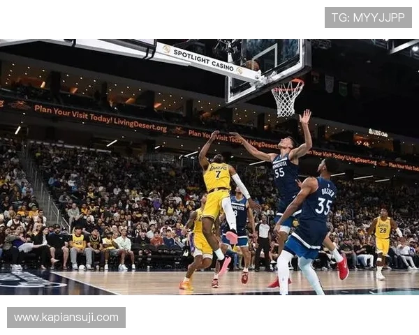 无球詹姆斯助力快船五小阵容湖人三核新角色分工效果惊人 无球詹姆斯助力快船五小阵容湖人三核新角色分工效果惊人